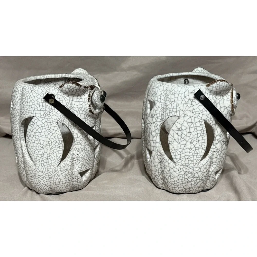Pair Of Large Ceramic Owl Tealight With Metal‎ Handle